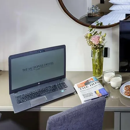 The Metropole 4*
